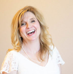 Meet your Posher, Kara